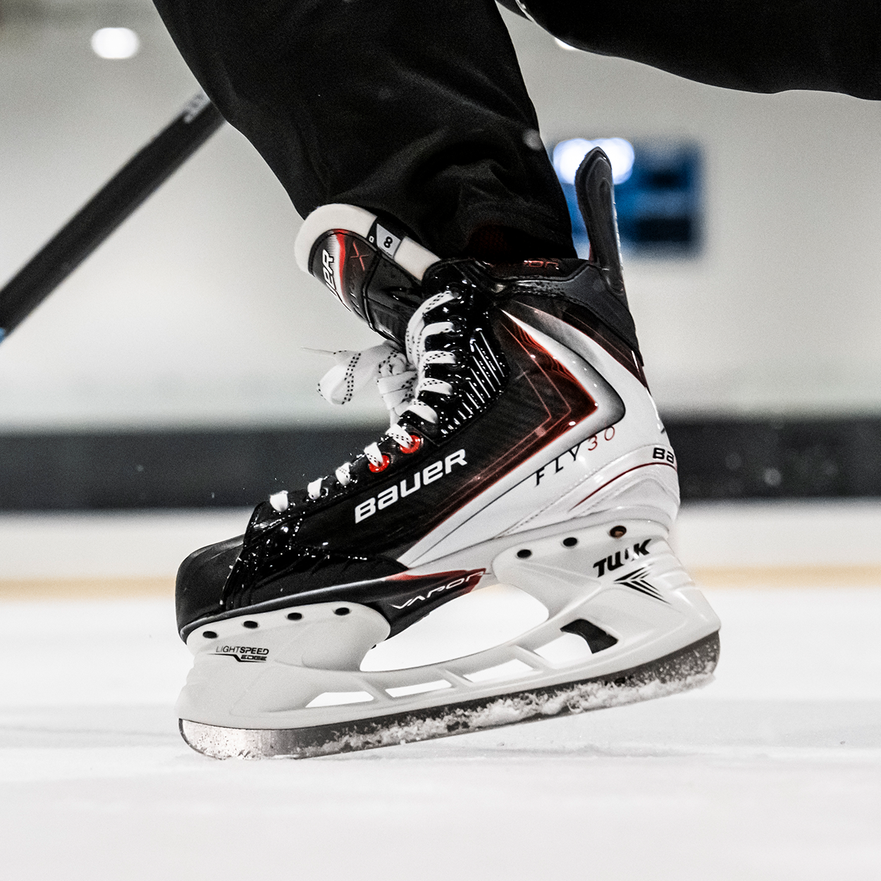 BAUER VAPOR FLY30 SKATE INTERMEDIATE