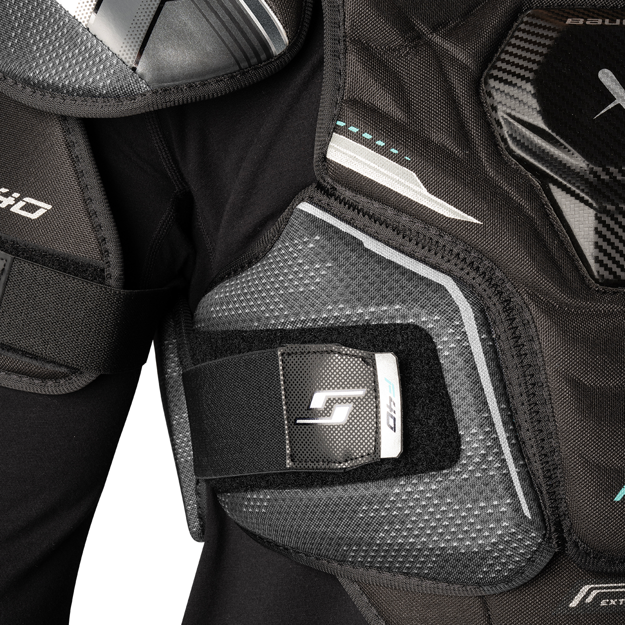 BAUER SUPREME F40 SHOULDER PAD INTERMEDIATE